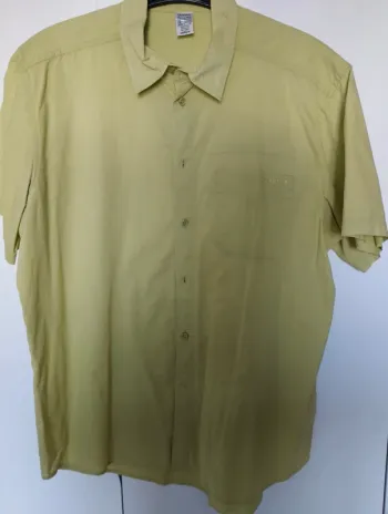 Baisse de prix: chemisette vert xl Quechua