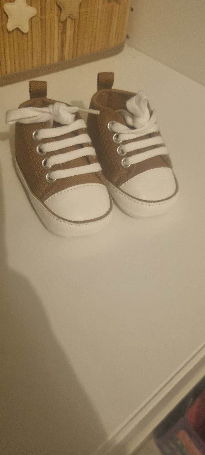 Chaussure bébé - photo numéro 2