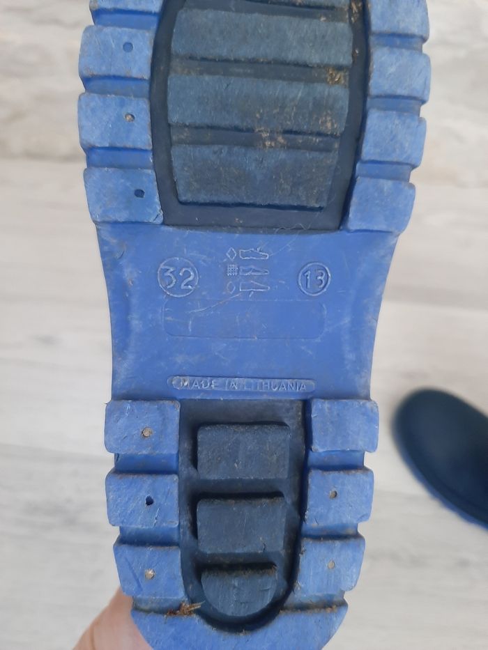 Bottes de pluie mixte bleu marine pointure 32 en très bon etat - photo numéro 9