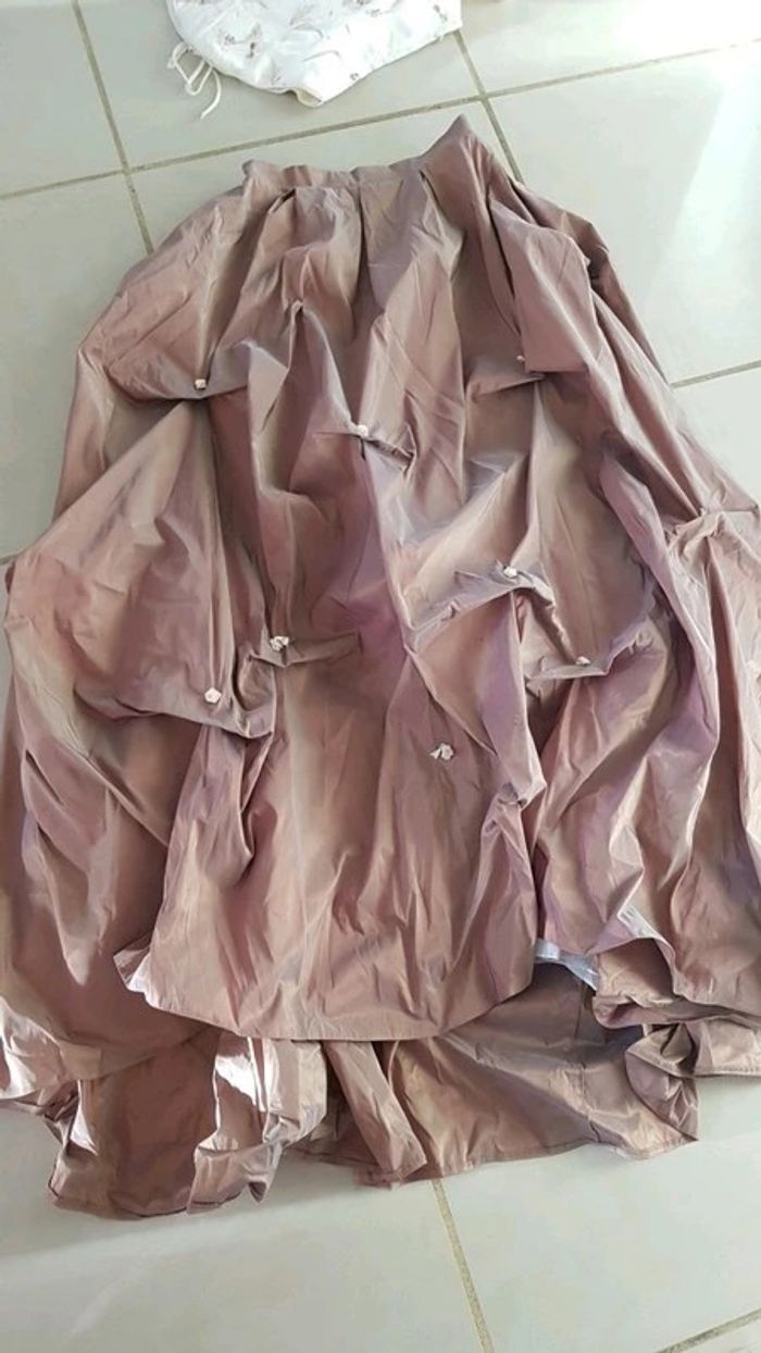 Robe de mariée Taille 40 (jupe et bustier) - photo numéro 5