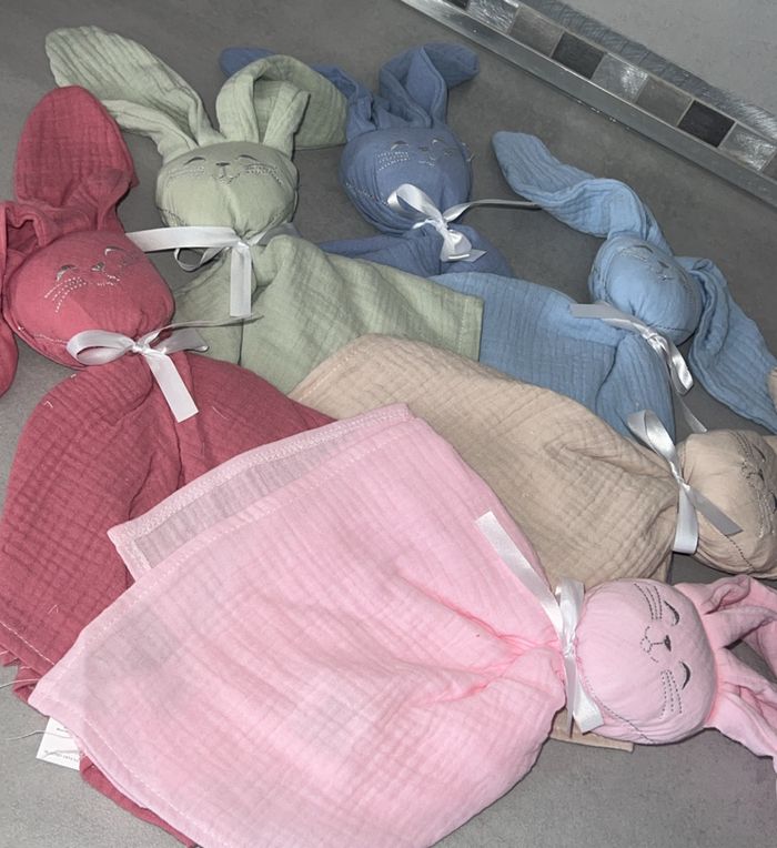 Doudou lapin en gaze de coton personnalisé - photo numéro 2