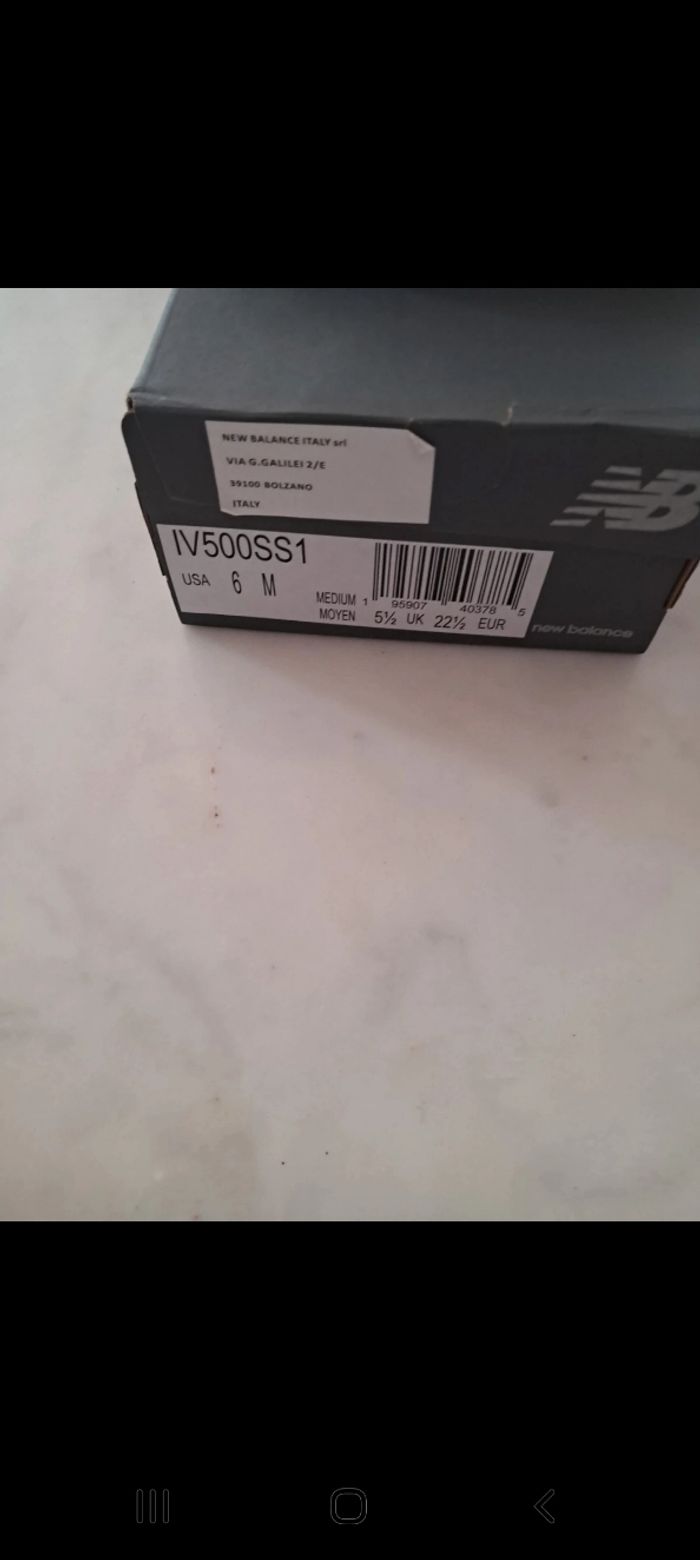 Basket New Balance pointure 22 - photo numéro 10