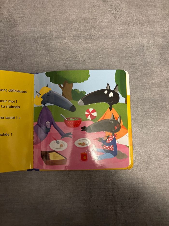 Livre Petit, Loup n’aime que les pâtes - photo numéro 4