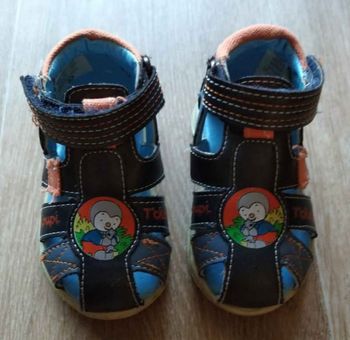 Chaussures taille 19