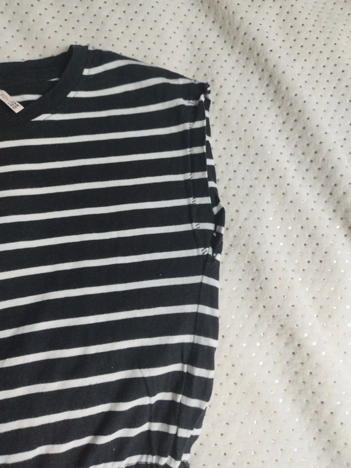 Robe rayée 7-8 ans - photo numéro 4