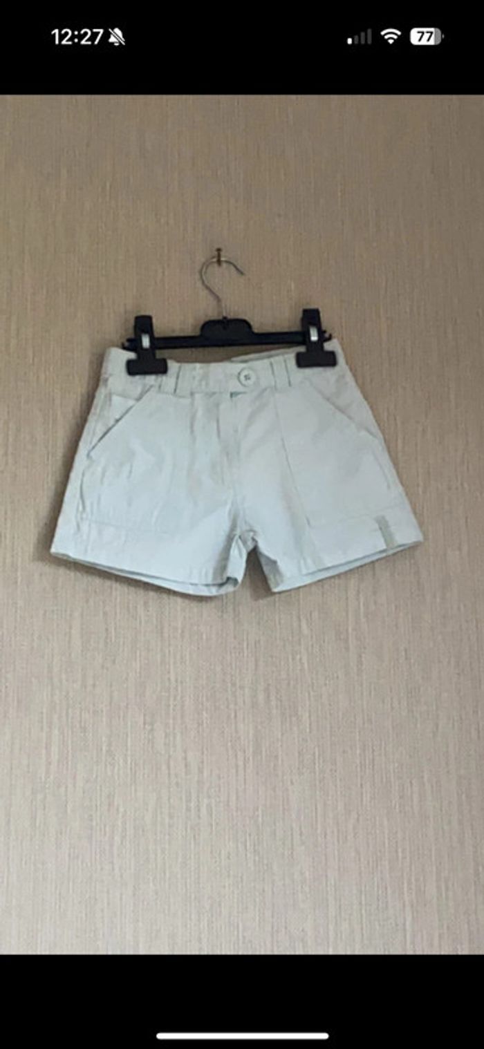 Short bleu clair 4 ans