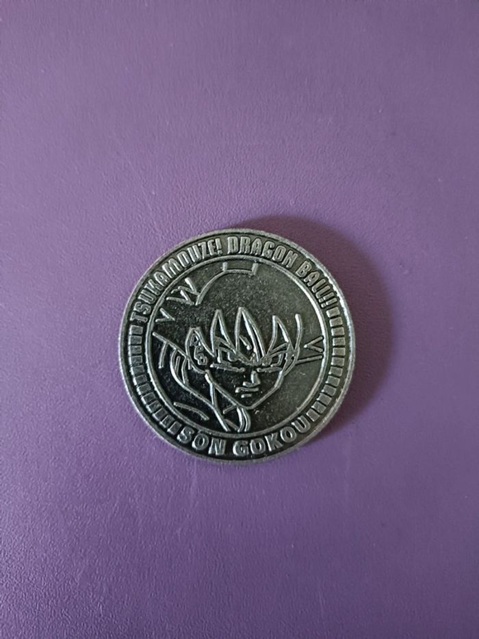Son Goku Dragonball Capsule Corp Coin Medal Bandai Dbc-41 F/S