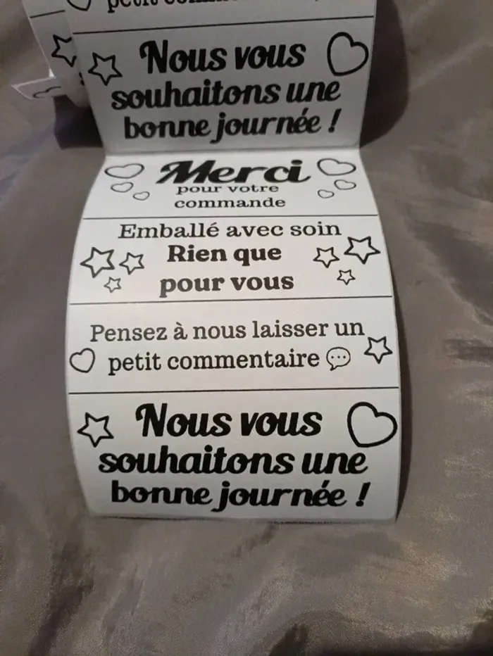 Lot de 15 grandes étiquettes “Merci pour votre commande – Bonne journée” (10×15 cm)
