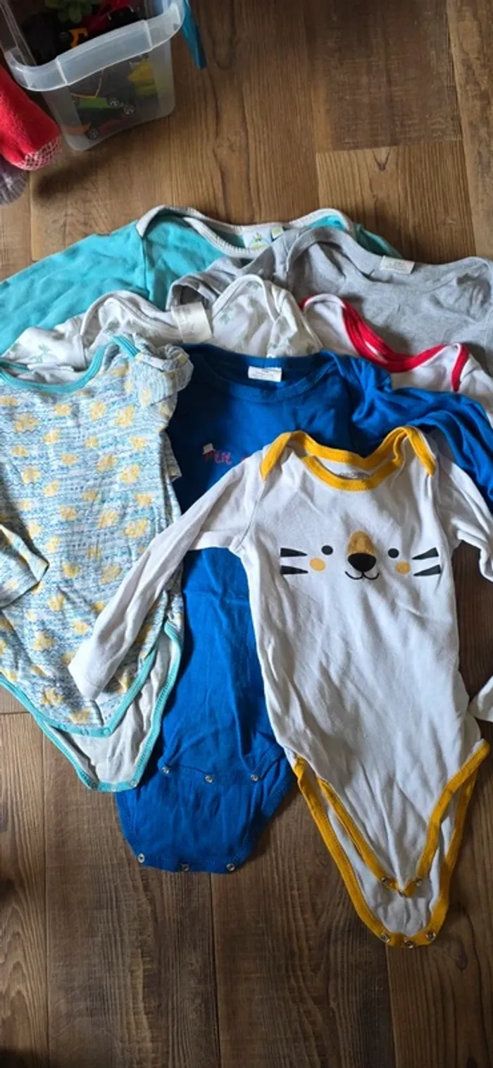 Lot 7 bodies 24m bon état