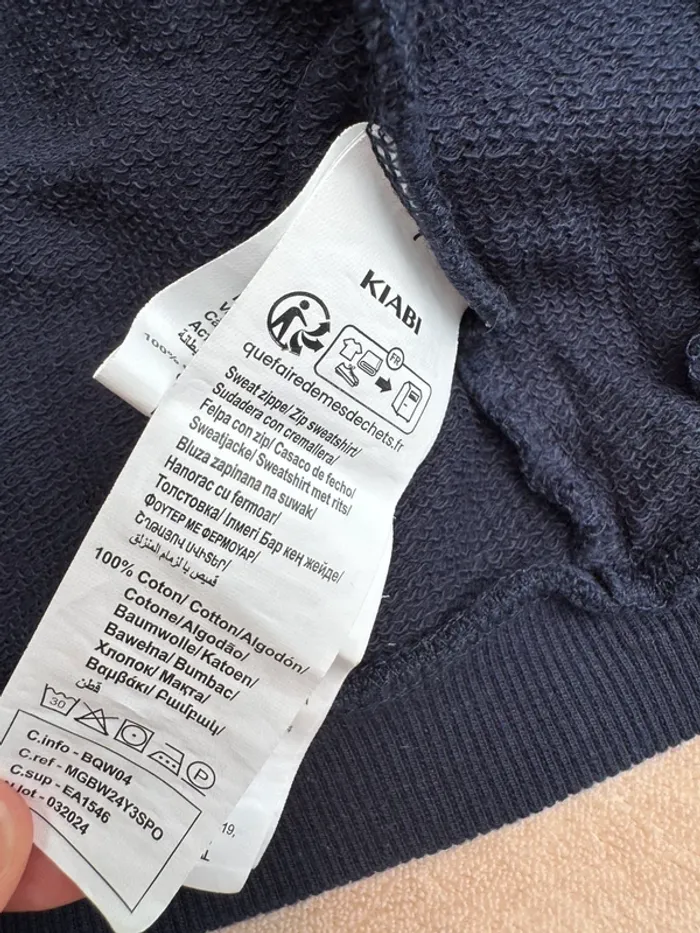 Veste à capuche • Kiabi • taille 3 mois - photo numéro 4
