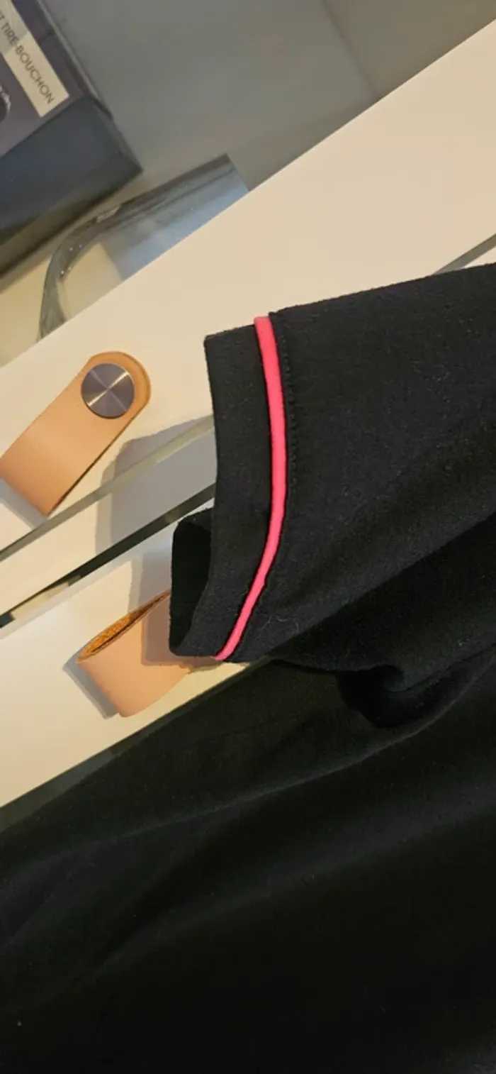 Polo noir et rose - photo numéro 6