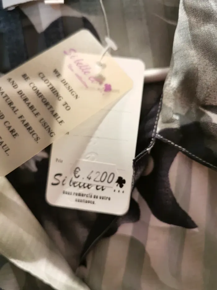 Chemise chemisier Taille 2 neuve - photo numéro 3