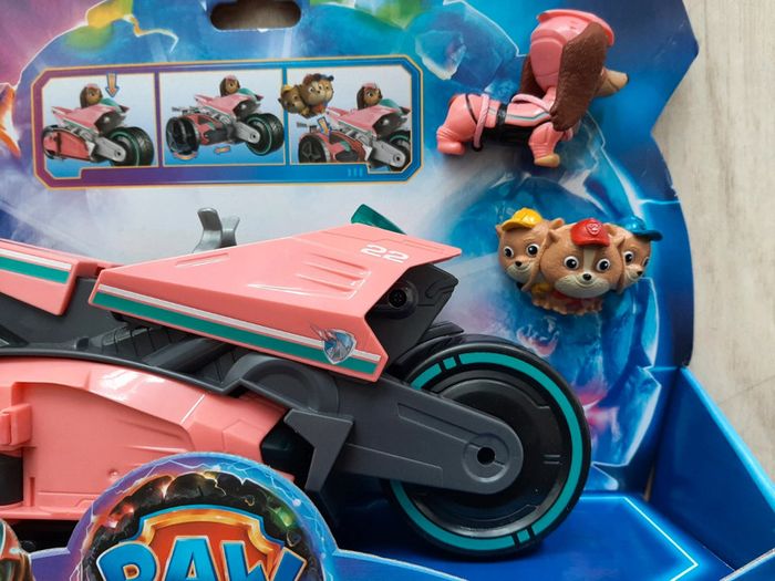 Moto liberty et sa moto transformable paw patrol - photo numéro 2