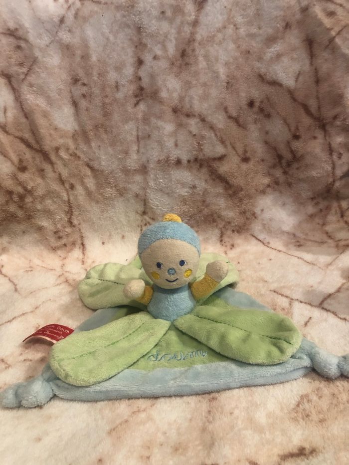 Doudou triangle petales Dim Dam Doum Katherine Roumanoff Babynat’ Baby Nat Bleu vert