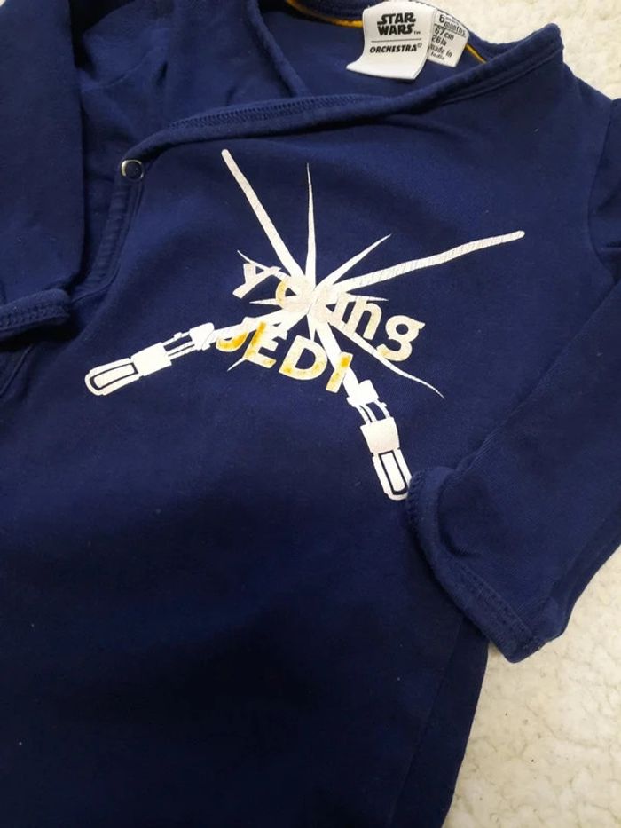 2 bodies Star wars 6 mois - photo numéro 4