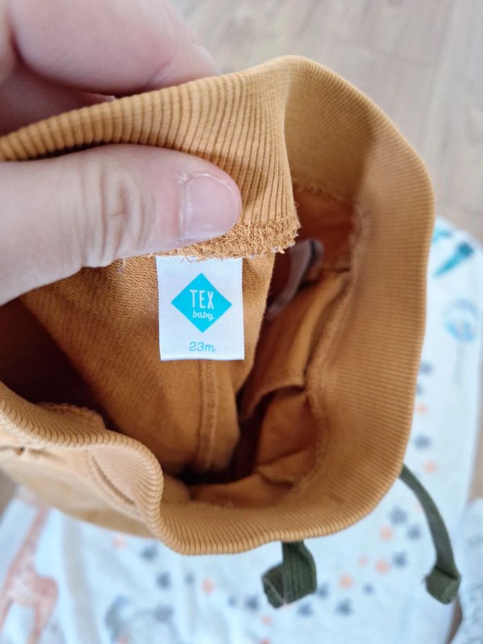 Pantalon jaune - photo numéro 4