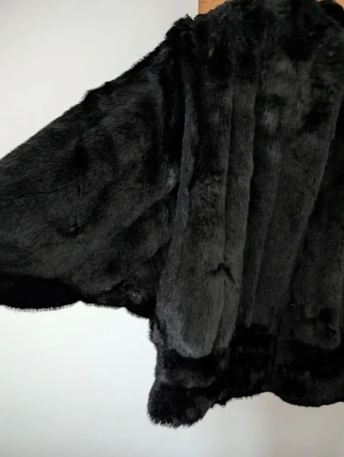 Manteau vintage en fourrure - photo numéro 5