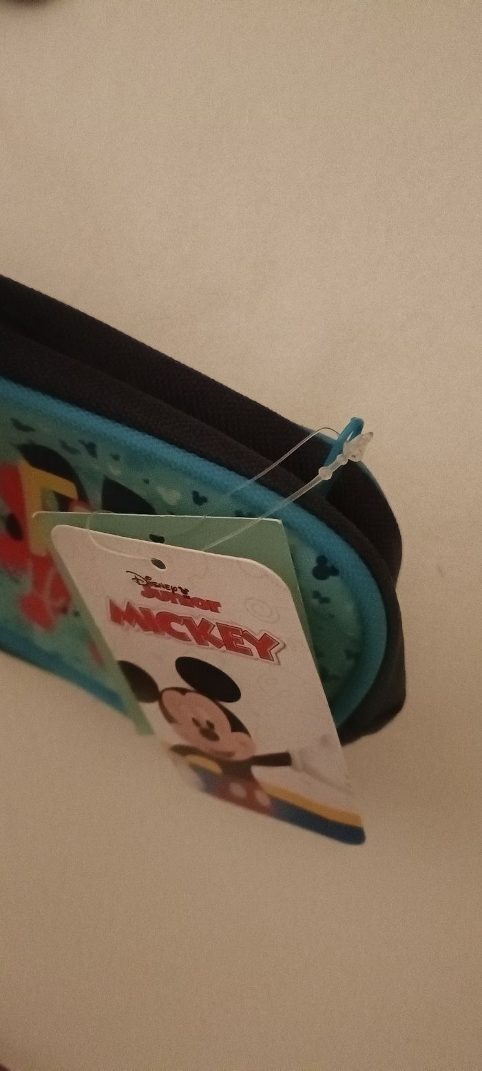 Trousse Mickey neuve - photo numéro 2