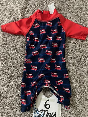 Combinaison de bain bébé