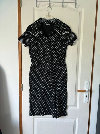 Robe vintage noire à pois blancs col chemise