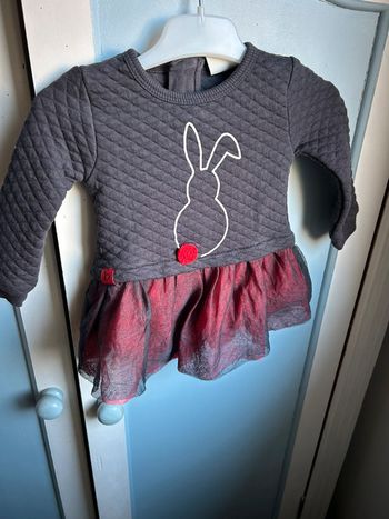 Robe boboli, grise et rouge motif lapin , 6 mois