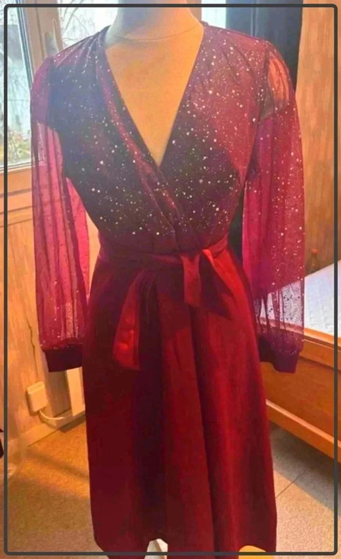 Magnifique robe  manches transparente  taille  46(1xl) - photo numéro 2