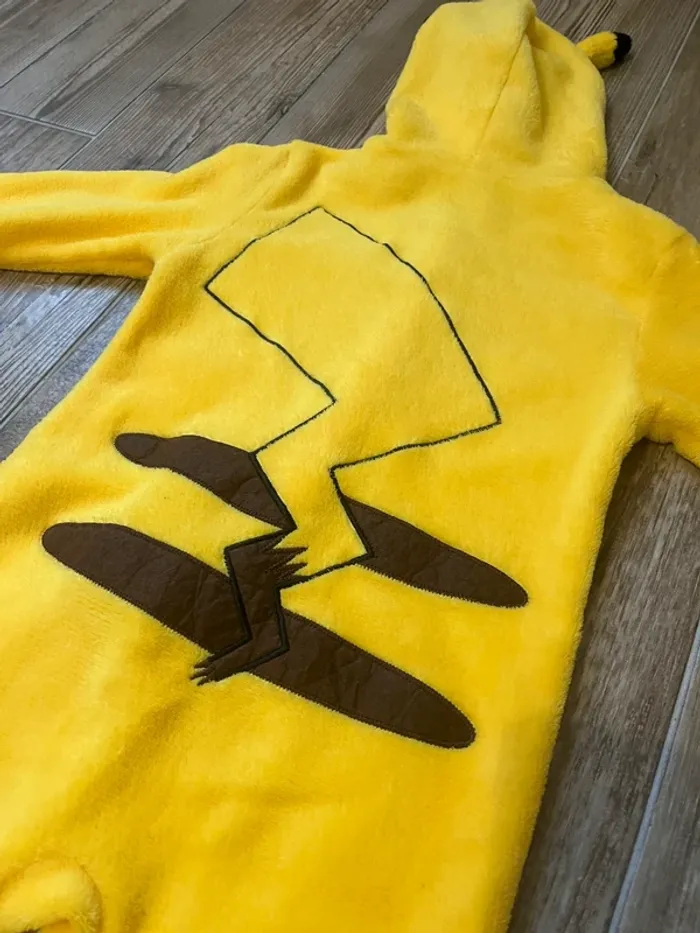 Combinaison Pikatchu - photo numéro 6