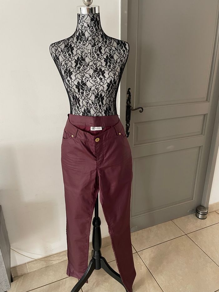 Pantalon simili
