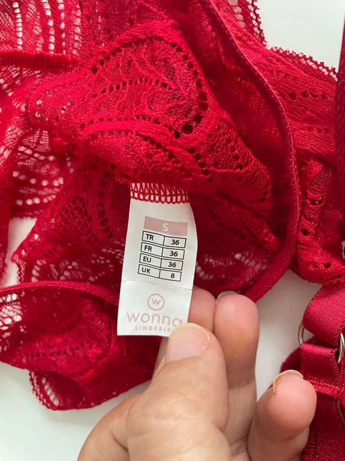 Ensemble en dentelle rouge 75B/S - photo numéro 3
