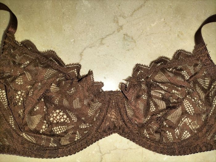 Ensemble lingerie en dentelle marron - balconnet et string - photo numéro 4