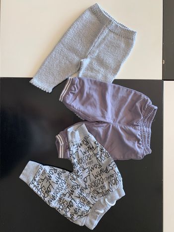 Lot 3 pantalons gris 3 mois