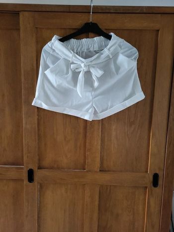 Beau short blanc 🌸