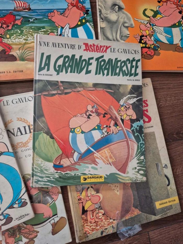 Lot de 7 bandes dessinées Astérix - photo numéro 5