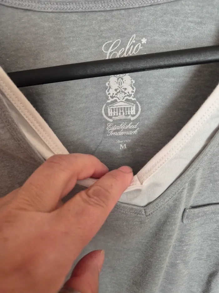 pull ou tshirt celio taille M - photo numéro 3