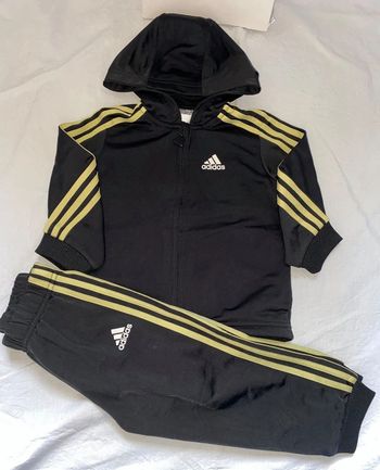 ensemble Adidas 18 mois