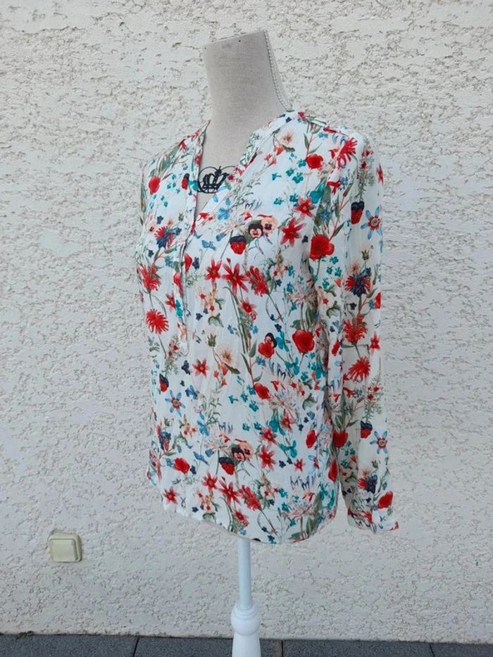 Chemisier blouse fluide blanches motifs fleurs🥀 t.S - photo numéro 2