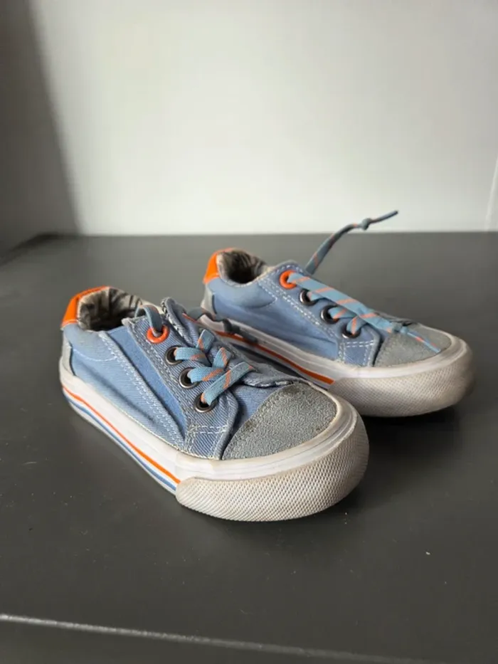 Basket garçon taille 23