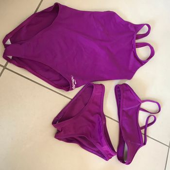 Lot 2 maillots de bain violet 8 ans