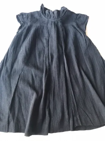 Robe noire bout de chou