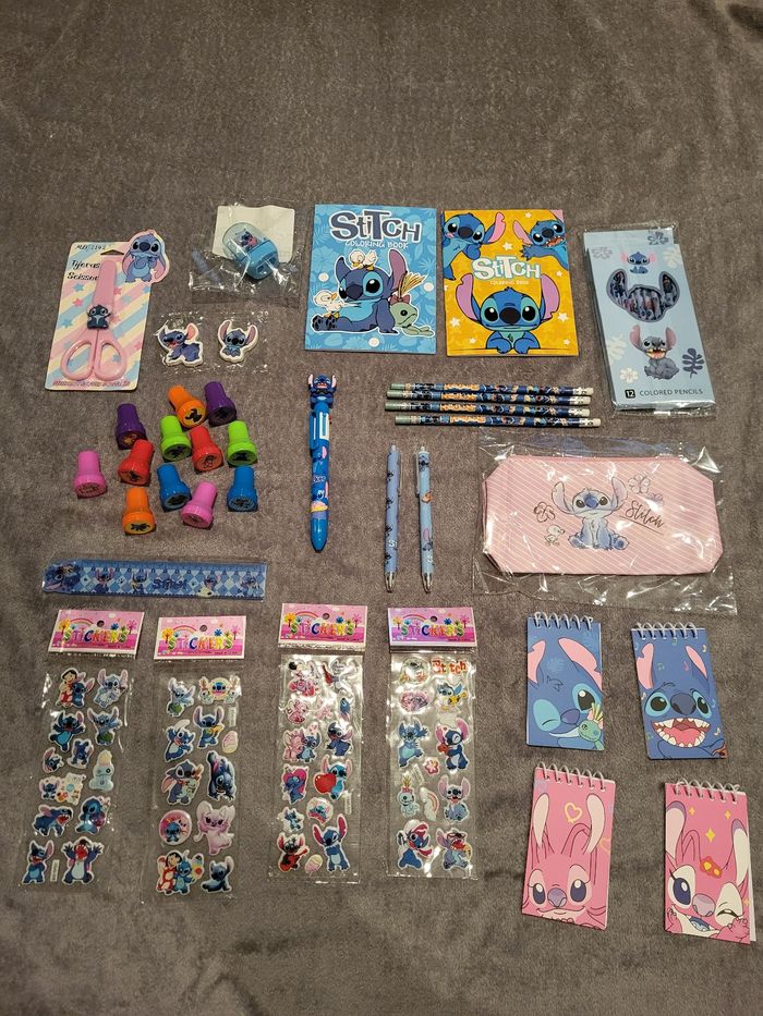 Gros lot papeterie stitch