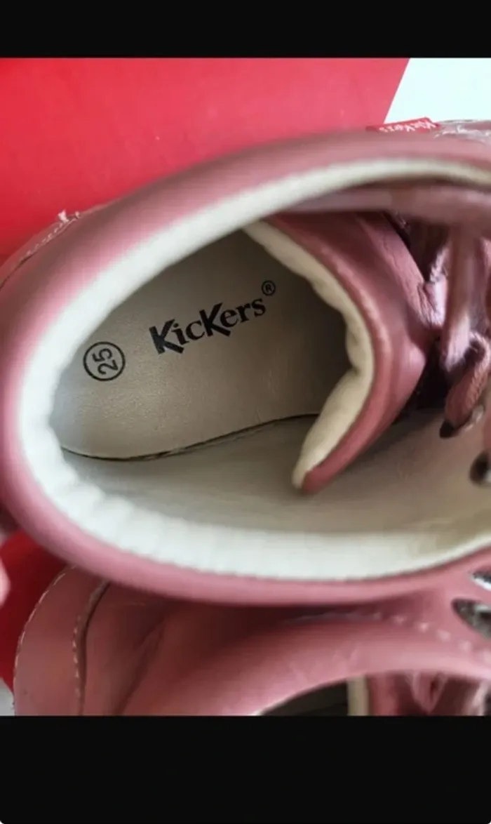 Chaussure souple Kickers pointure 25 état impeccable - photo numéro 4