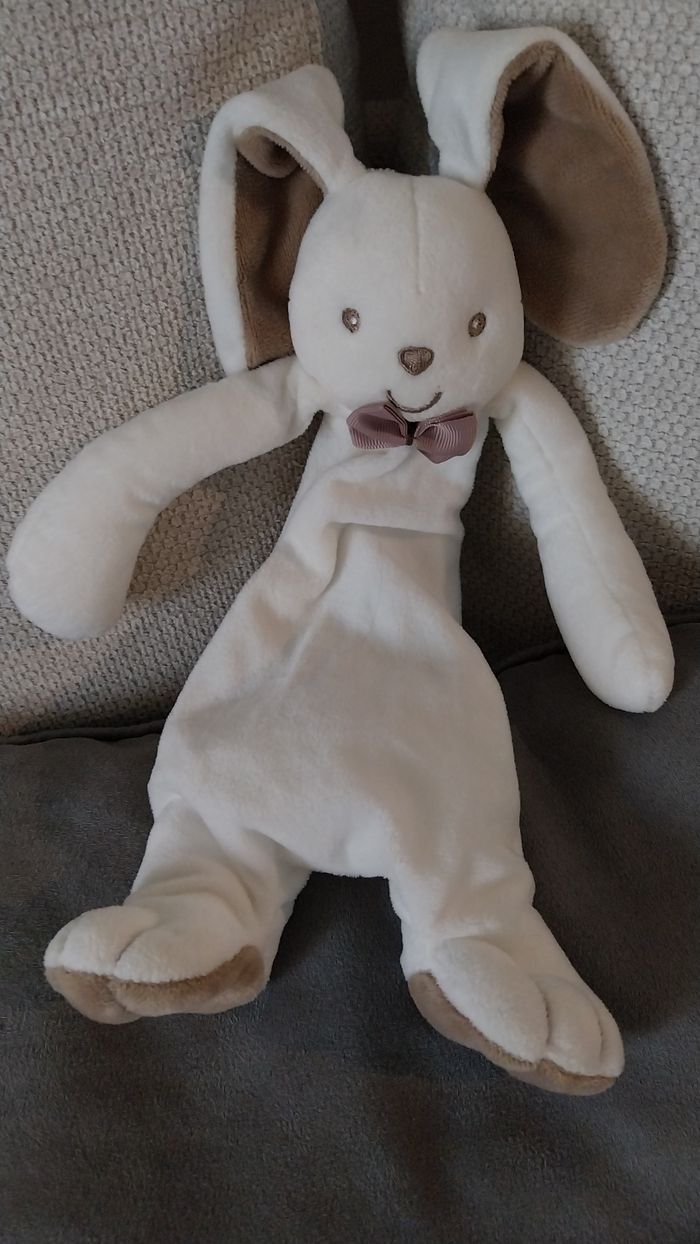 Doudou lapin blanc