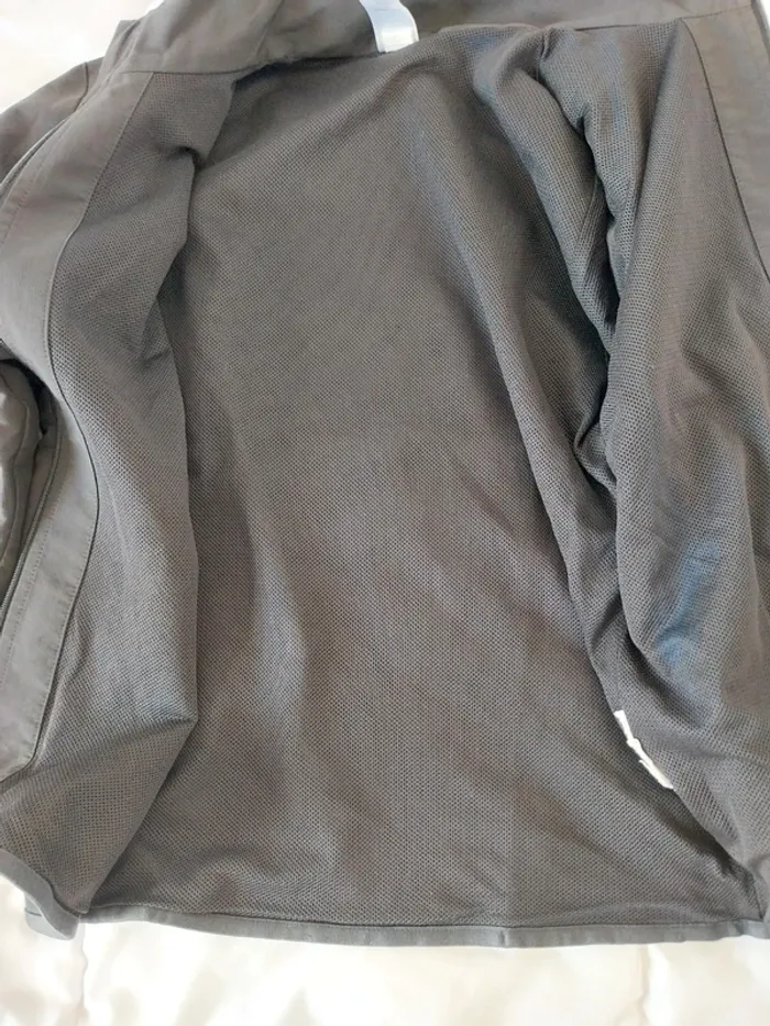 Veste de sport garçon 8 ans - photo numéro 3