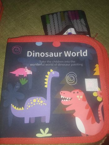 Livre Ardoise à feutres dinosaures