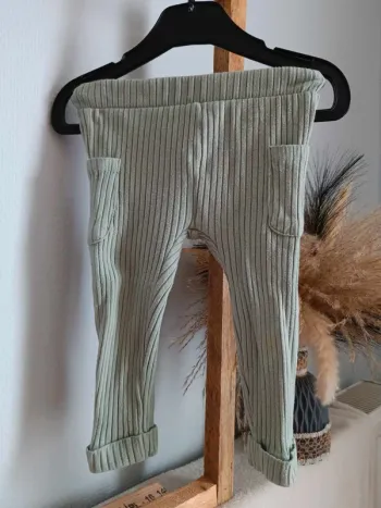 Legging côtelé Vert 18mois Kiabi