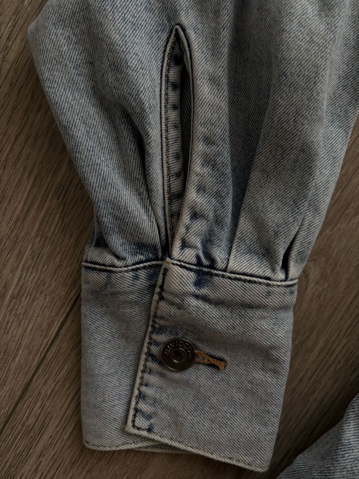 Robe chemise en jean bleu clair avec ceinture - photo numéro 4