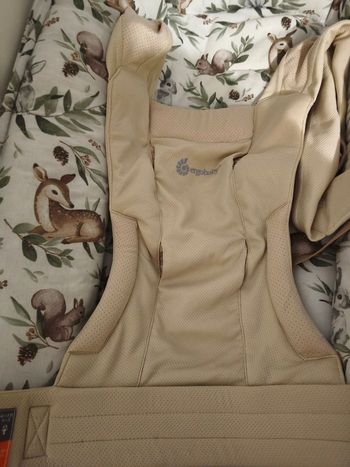 Porte-bébé ergonomique 