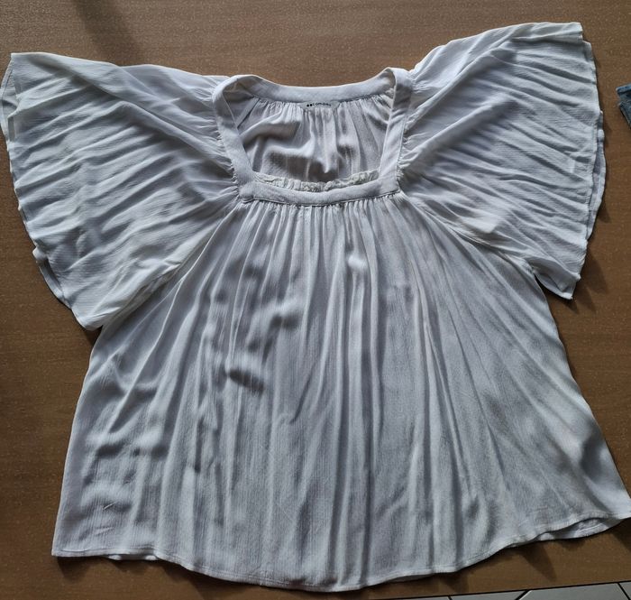 Haut blanc fluide - photo numéro 3