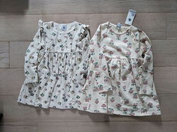 Lot de 2 robes petit bateau dont 1 NEUVE 6 ans