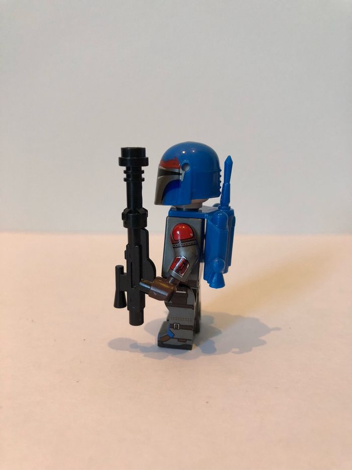 Figurine type lego guerrier Mandalorian. Star Wars - photo numéro 2